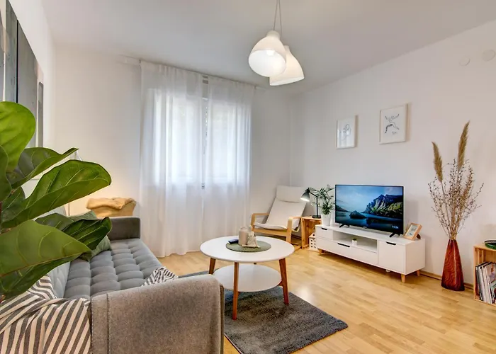 Centar White Daire *