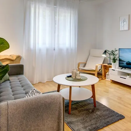Apartment Centar White