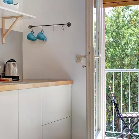 Apartment Centar White *